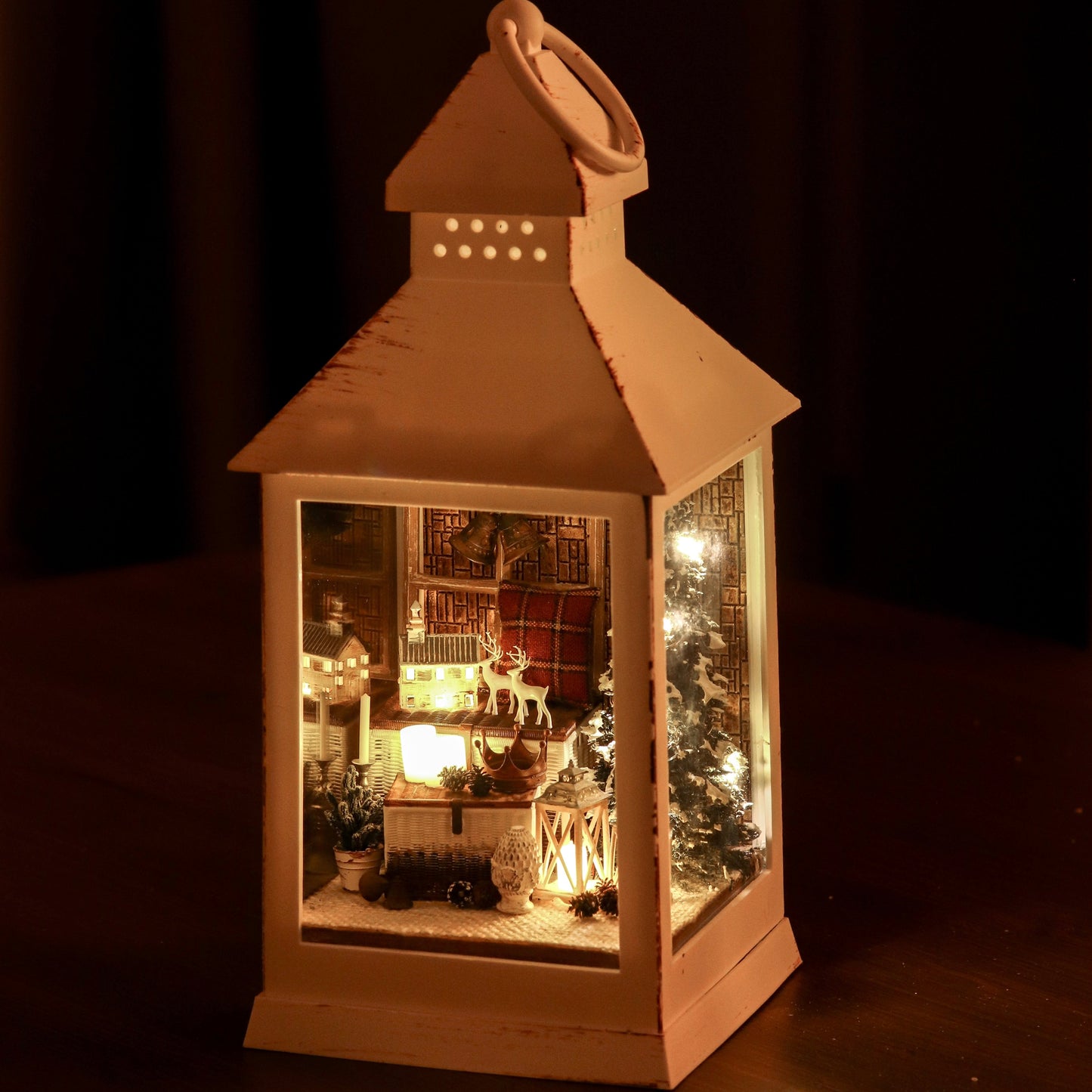 Miniature Christmas Lantern Roombox