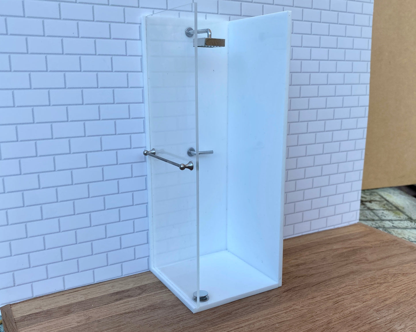 Minimalist Shower