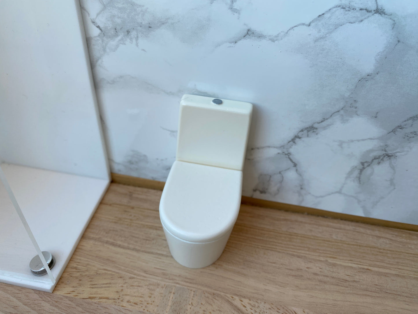 Modern Toilet with Cistern