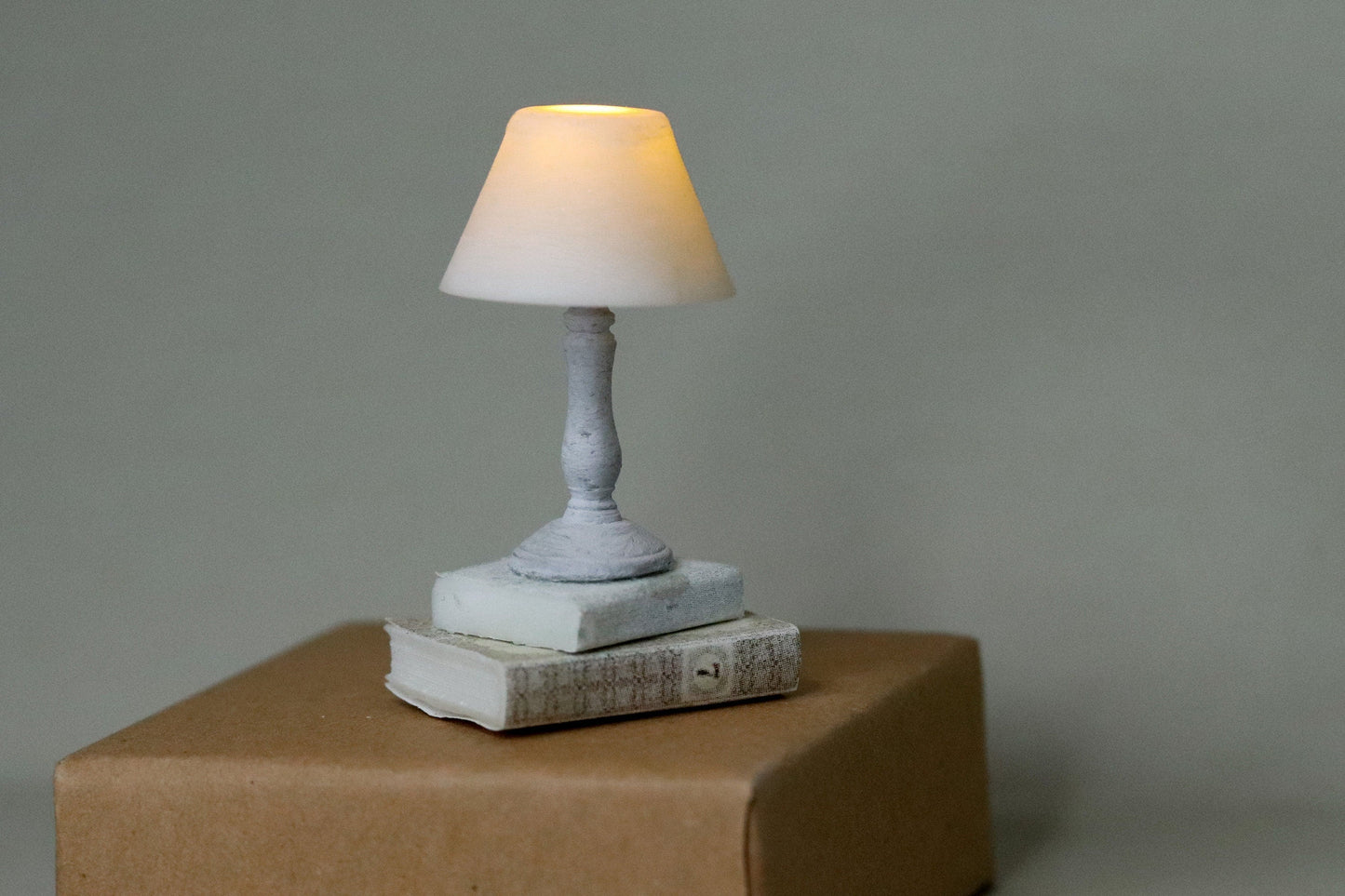 1:12 miniature dollhouse table lamp light battery 3d printed