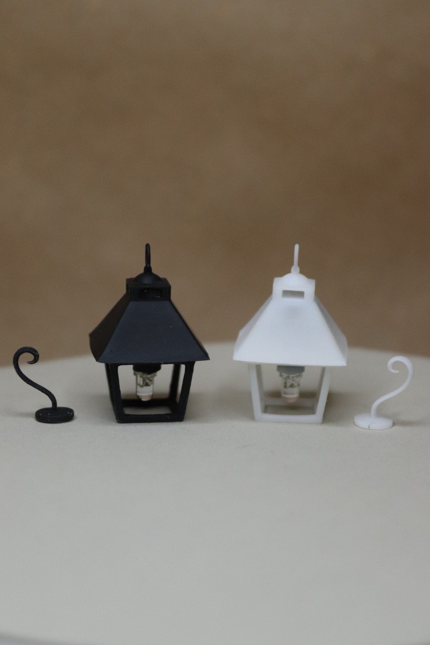 1:12 miniature dollhouse light with Battery Athene wall mount